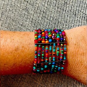 Multicolored beaded bracelet